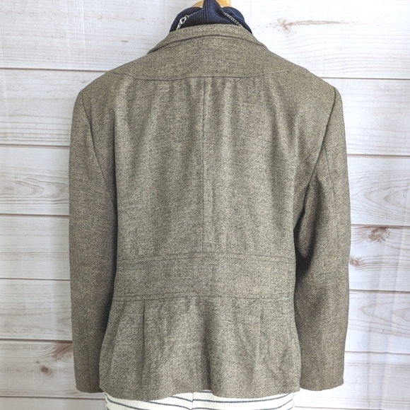 Escada Virgin Wool Tailored Pleated Blazer in Brown and Cream Size 10 / EU 44 - Picture 5 of 13